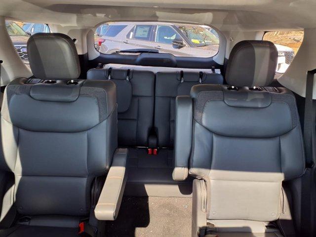new 2025 Ford Explorer car, priced at $46,404