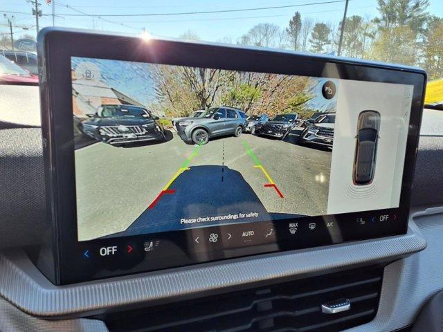 new 2025 Ford Explorer car, priced at $46,404