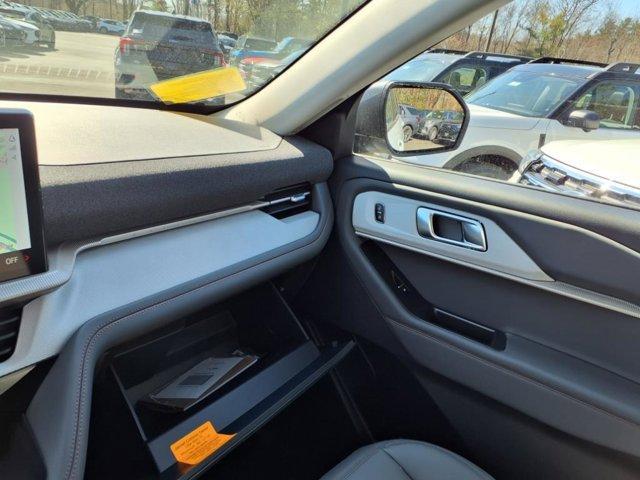 new 2025 Ford Explorer car, priced at $46,404