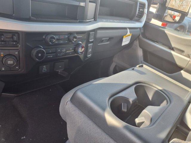 new 2025 Ford F-250 car, priced at $60,994