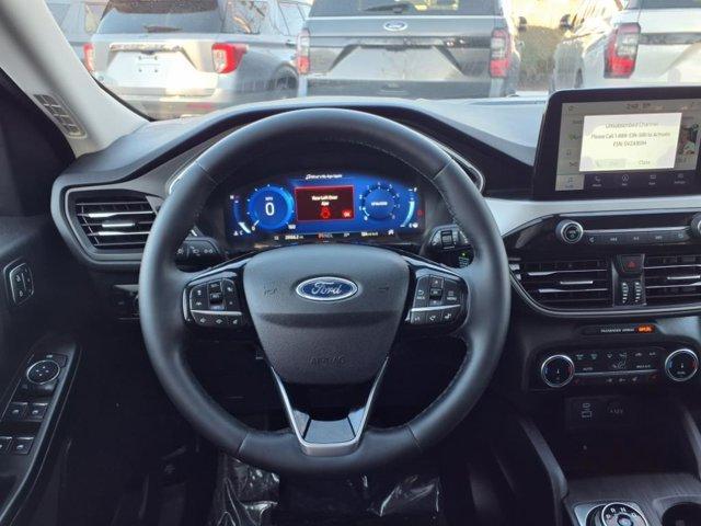 used 2022 Ford Escape car, priced at $25,957