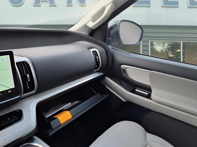 new 2025 Ford Expedition car, priced at $73,630