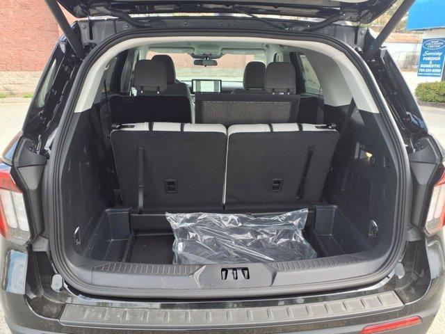 new 2025 Ford Explorer car, priced at $44,703