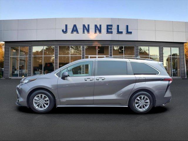used 2021 Toyota Sienna car, priced at $38,997