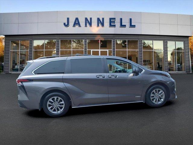 used 2021 Toyota Sienna car, priced at $38,997