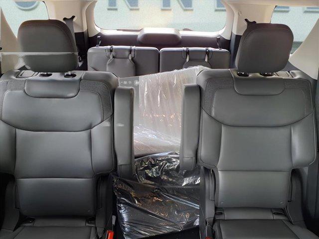 new 2025 Ford Explorer car, priced at $49,953