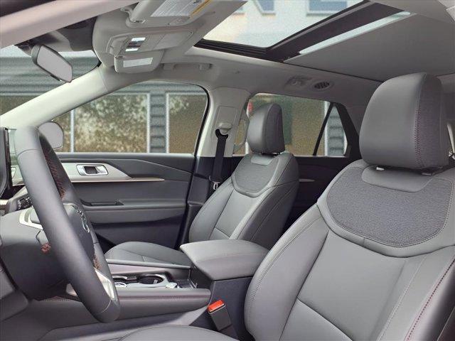 new 2025 Ford Explorer car