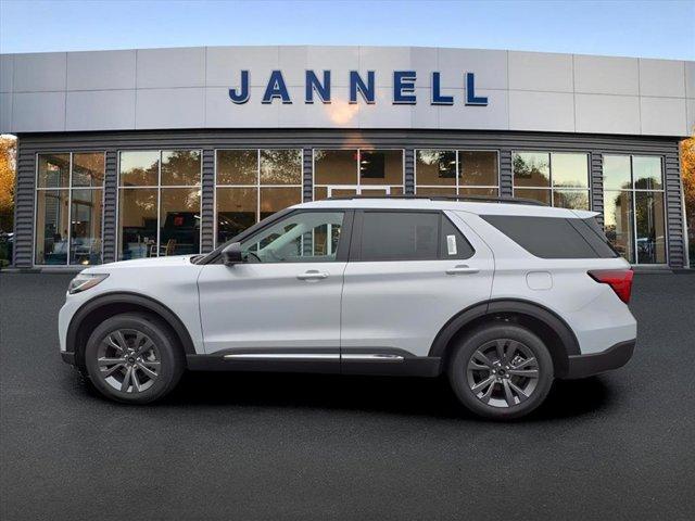 new 2025 Ford Explorer car