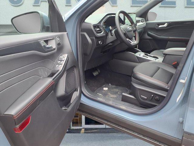 new 2025 Ford Escape car, priced at $39,599