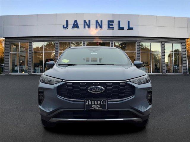new 2025 Ford Escape car, priced at $39,599