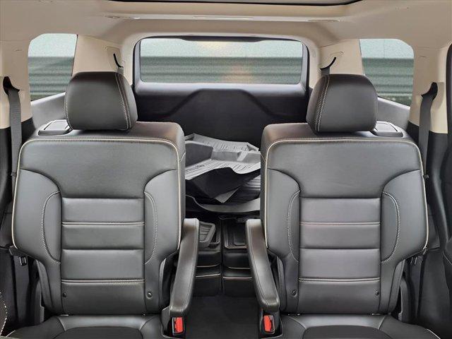 used 2023 GMC Acadia car, priced at $39,995