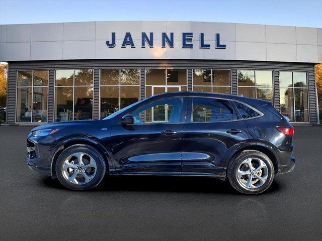 used 2023 Ford Escape car, priced at $29,998