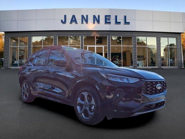 used 2023 Ford Escape car, priced at $29,998