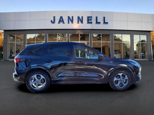 used 2023 Ford Escape car, priced at $29,998
