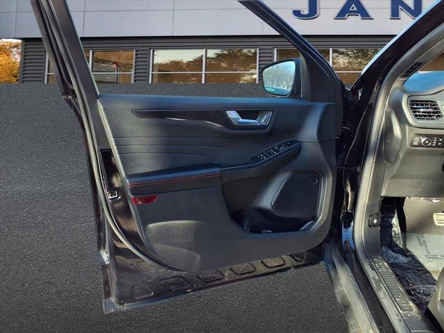 used 2023 Ford Escape car, priced at $29,998