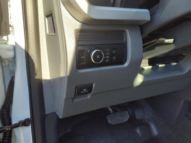 new 2025 Ford F-250 car, priced at $51,399