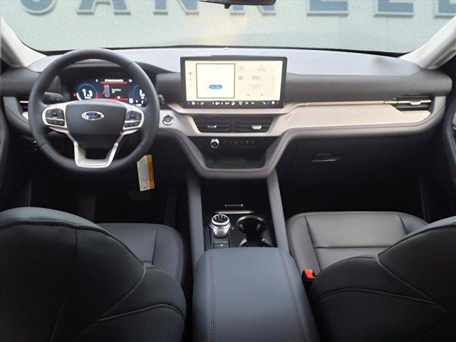 new 2025 Ford Explorer car, priced at $45,999