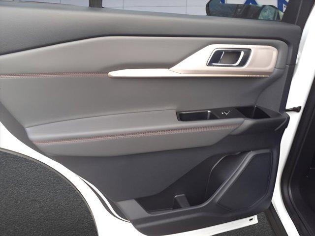 new 2025 Ford Explorer car, priced at $45,999