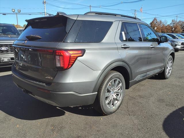 new 2025 Ford Explorer car, priced at $48,719