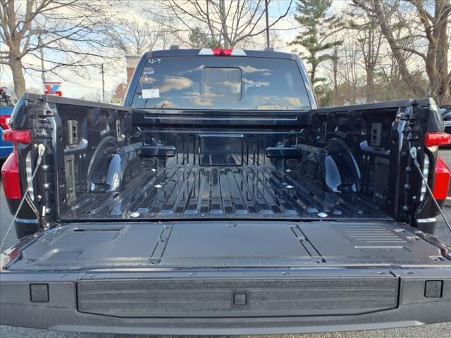 new 2025 Ford F-150 Lightning car