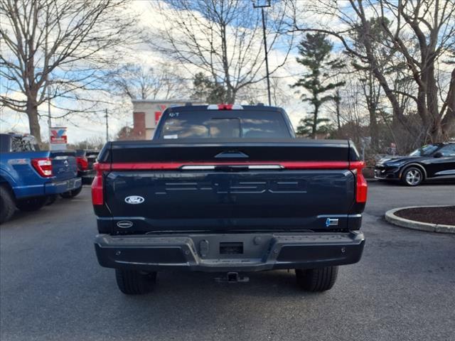 new 2025 Ford F-150 Lightning car