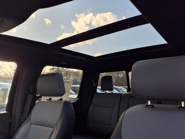 new 2025 Ford F-150 Lightning car