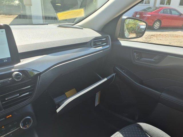 new 2025 Ford Escape car, priced at $30,857