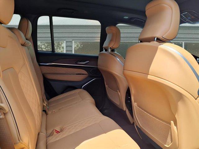 used 2023 Jeep Grand Cherokee car, priced at $45,997