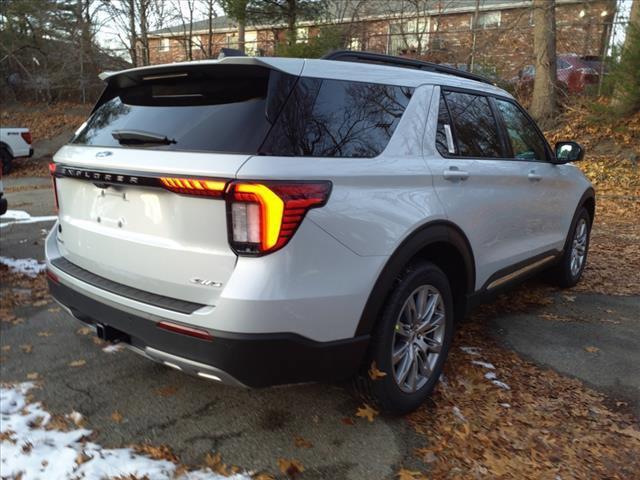 new 2025 Ford Explorer car, priced at $49,493