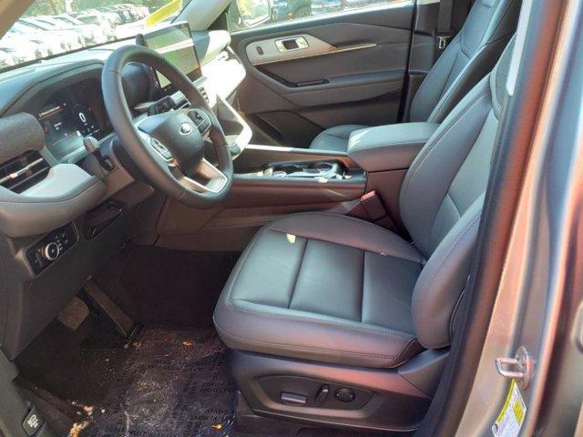 new 2025 Ford Explorer car, priced at $47,740
