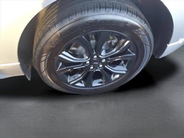 used 2024 Ford Edge car, priced at $29,981