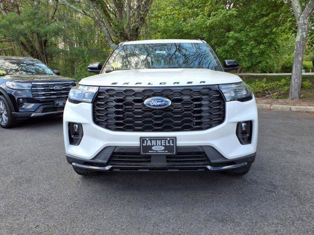 new 2025 Ford Explorer car, priced at $49,330
