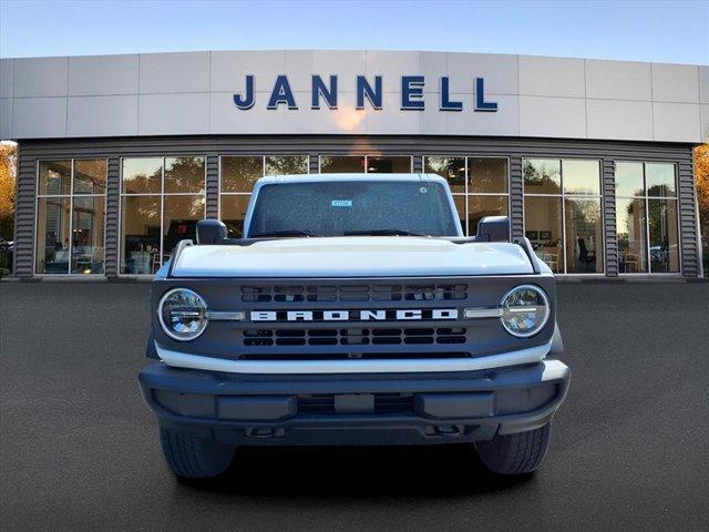 new 2025 Ford Bronco car, priced at $44,020