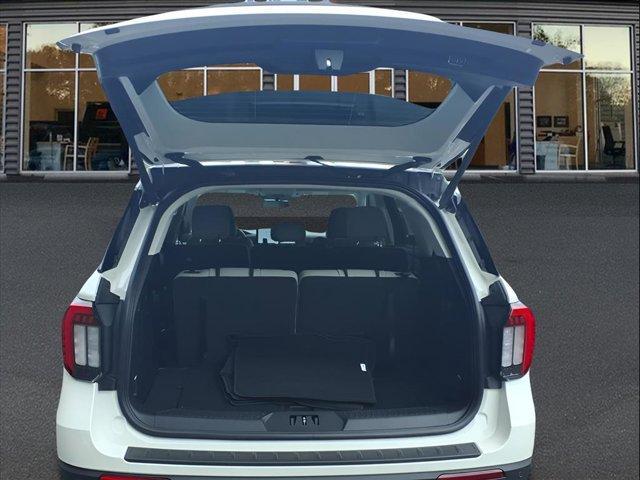 new 2025 Ford Explorer car