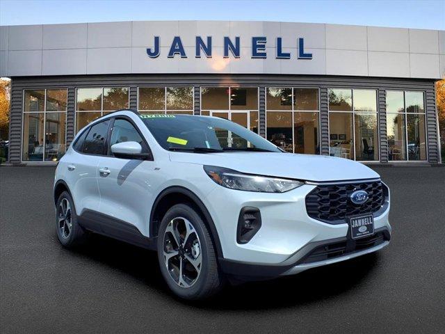 new 2025 Ford Escape car, priced at $32,990