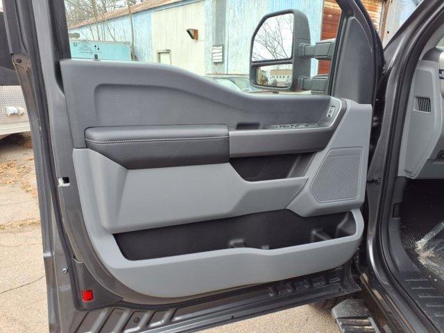 new 2025 Ford F-250 car, priced at $58,285