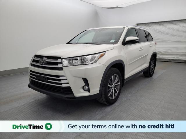 used 2019 Toyota Highlander car, priced at $26,795