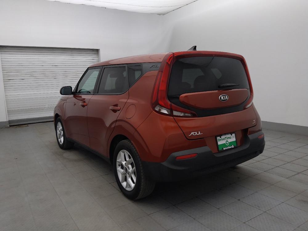 used 2021 Kia Soul car, priced at $15,095