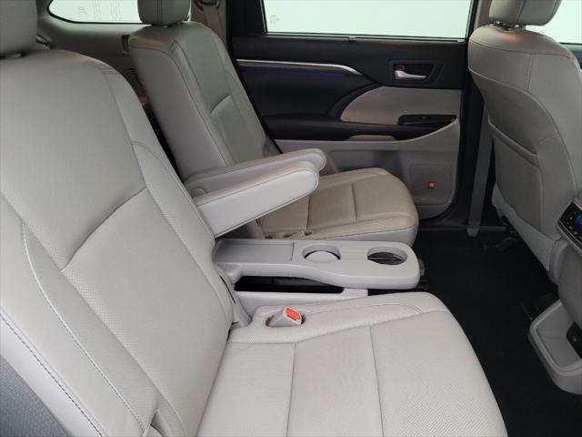 used 2017 Toyota Highlander car, priced at $27,495
