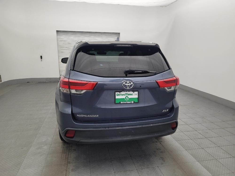 used 2019 Toyota Highlander car, priced at $23,595