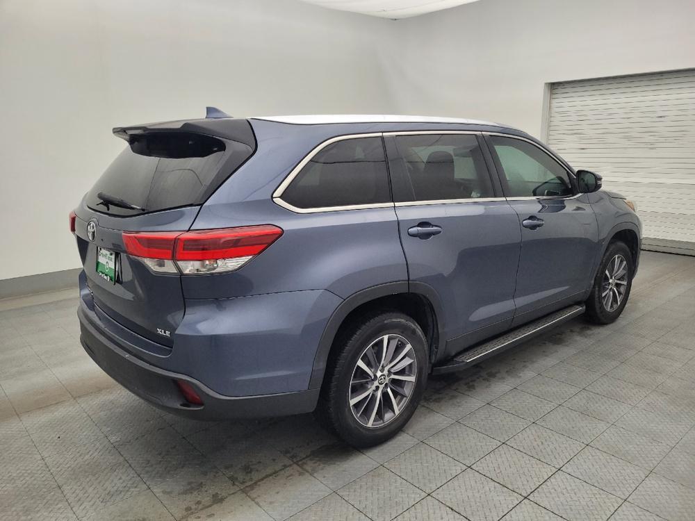 used 2019 Toyota Highlander car, priced at $23,595
