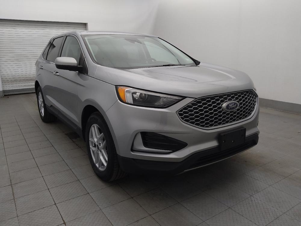used 2024 Ford Edge car, priced at $26,095