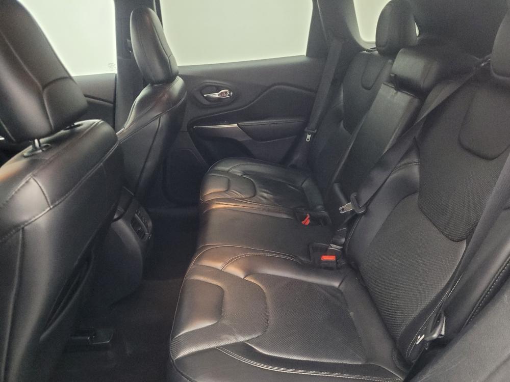 used 2020 Jeep Cherokee car, priced at $18,495