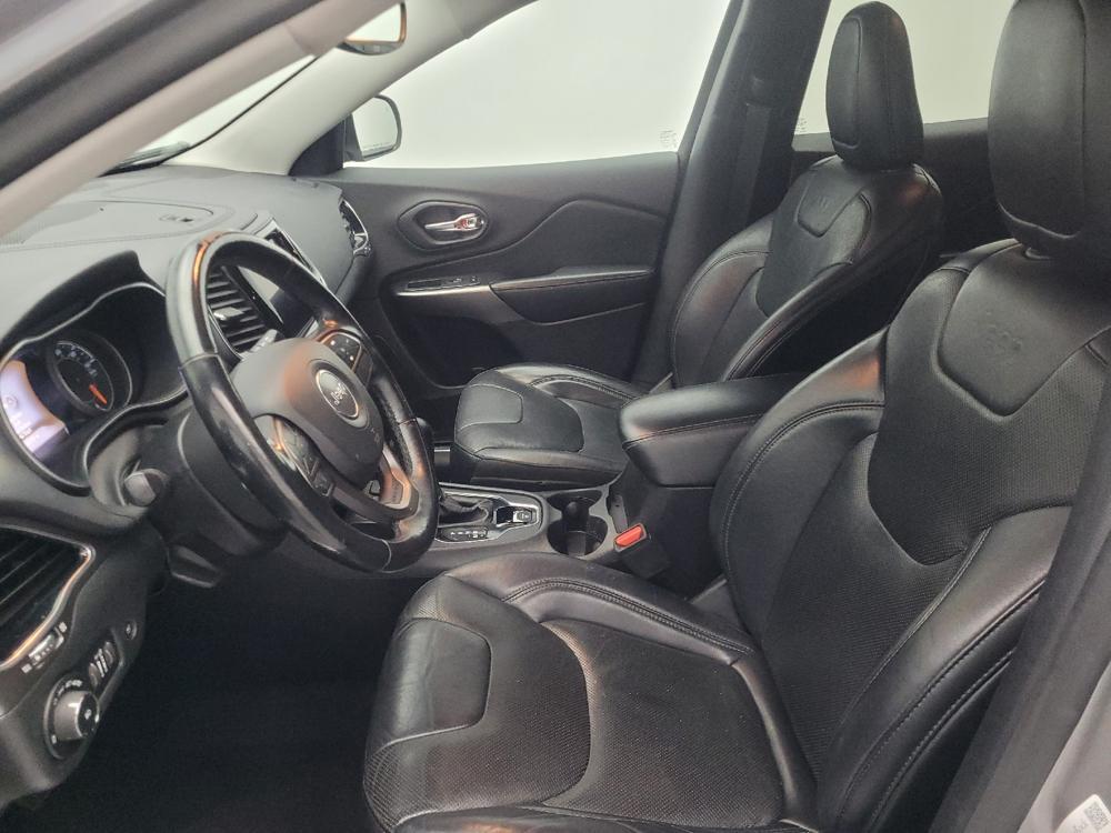 used 2020 Jeep Cherokee car, priced at $18,495
