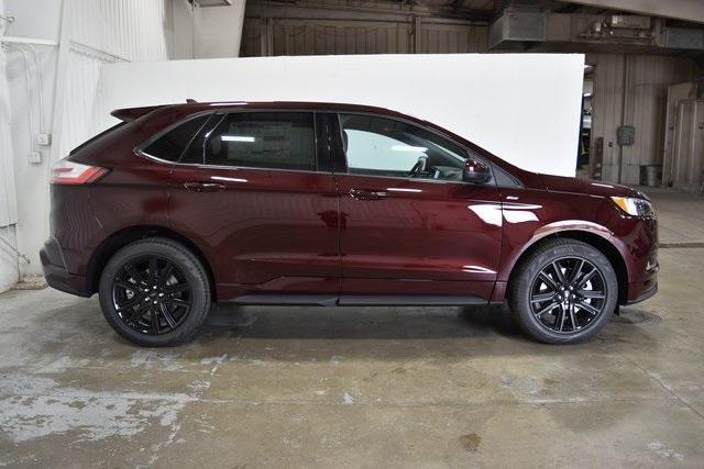 new 2024 Ford Edge car, priced at $43,548