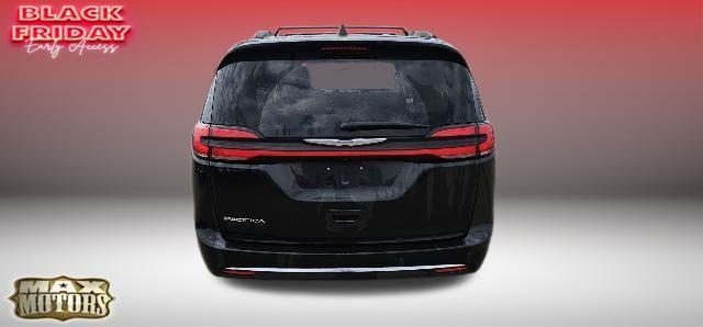 used 2022 Chrysler Pacifica car