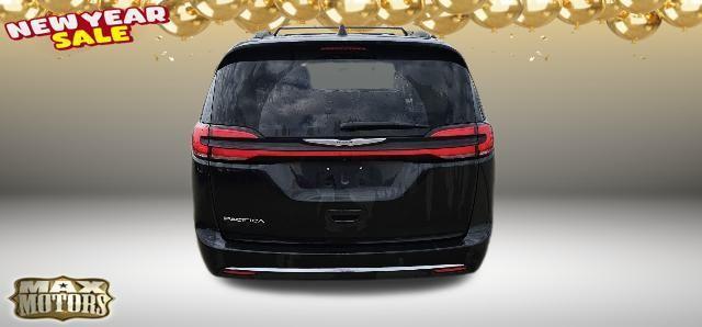 used 2022 Chrysler Pacifica car, priced at $23,297