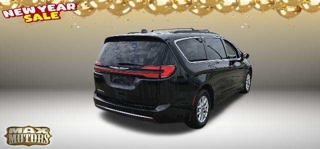 used 2022 Chrysler Pacifica car, priced at $23,297