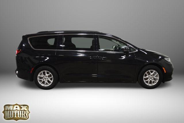 used 2022 Chrysler Pacifica car, priced at $22,346