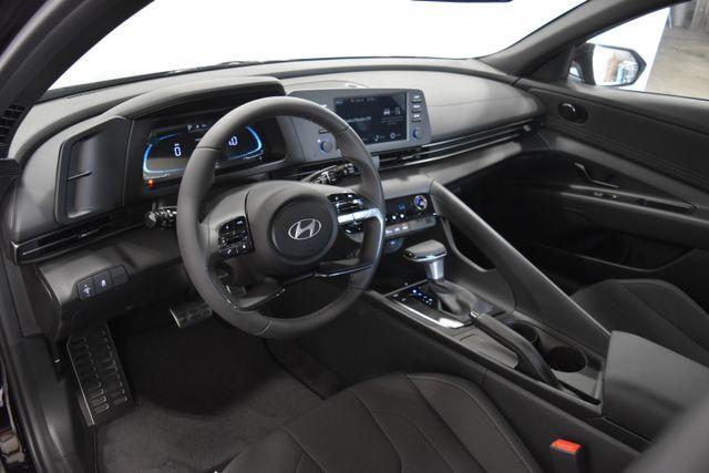 new 2025 Hyundai Elantra car
